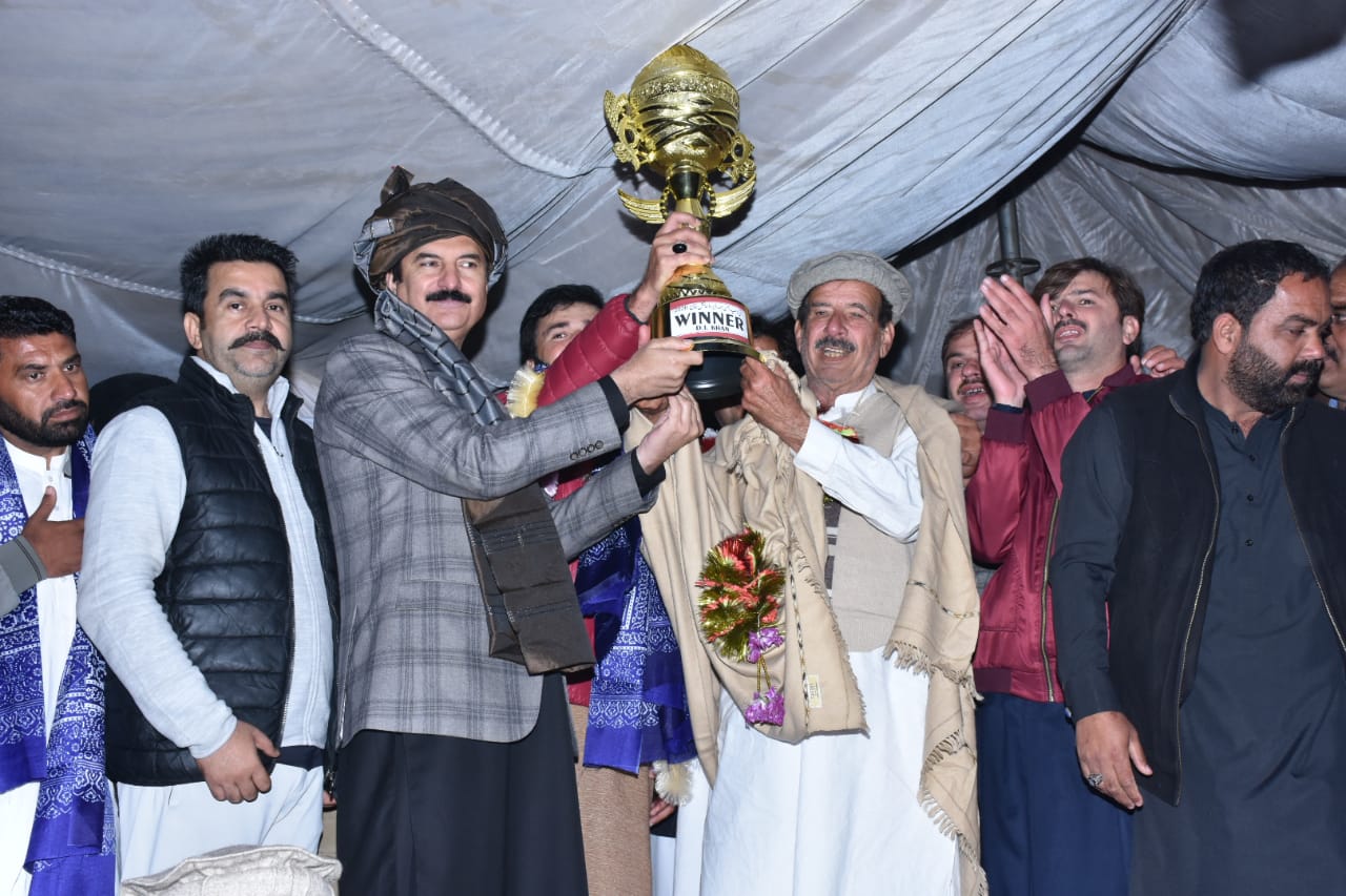 Faisal Karim Kundi attends as Chief Guest Jashn-e-Dhap Aman Mela held at Dera Ismail Kha