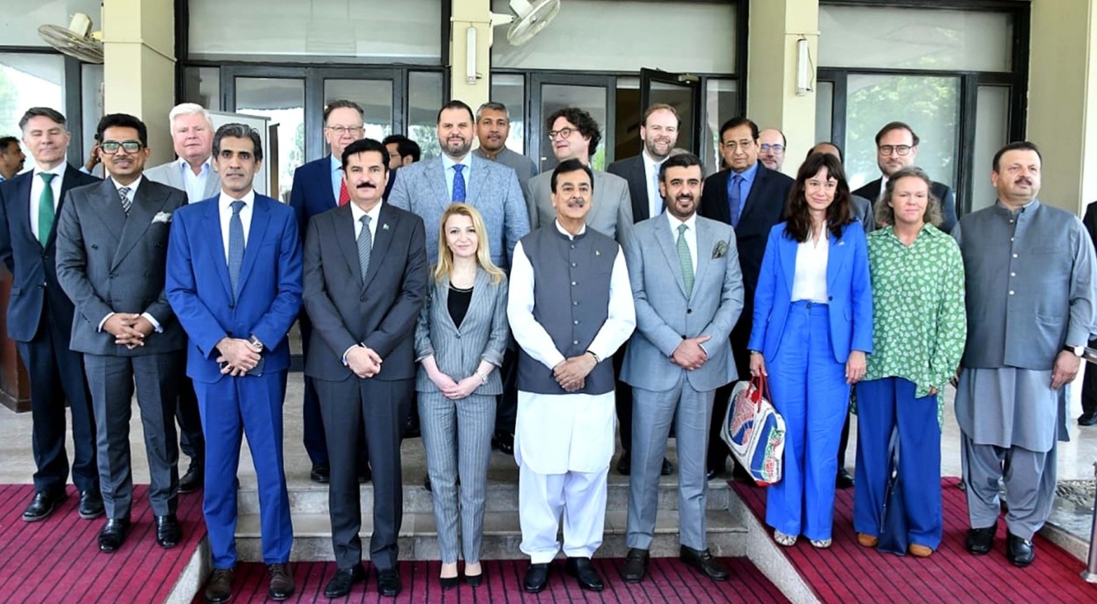 Kundi hosts a luncheon in honour of Bulgaria's Ambassador to Pakistan,
