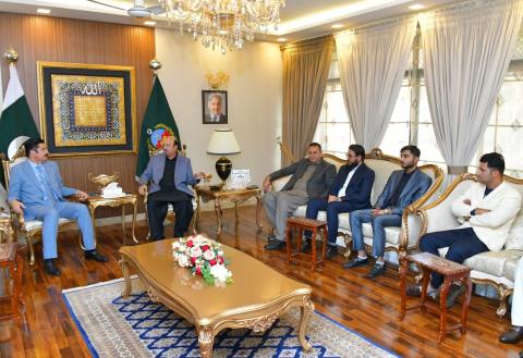 Kundi held a series of meetings with overseas Pakistani leaders