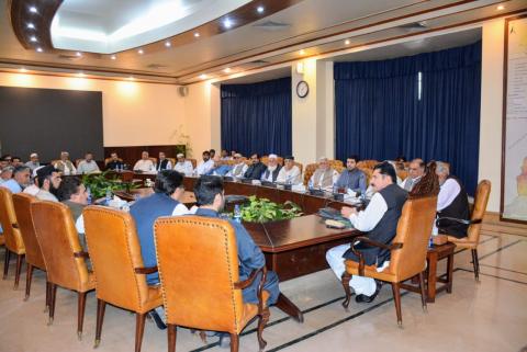 Kundi presides over a joint meeting with Tobacco Growers