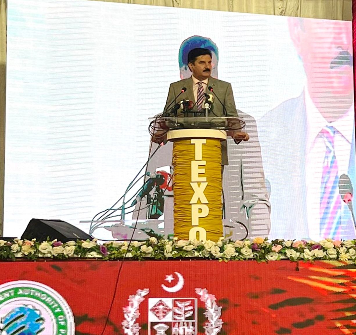 Governor Khyber Pakhtunkhwa Faisal Karim Kundi addressing 5th International Textile & Leather Exhibition held at Expo Centre, Karachi on Wednesday.