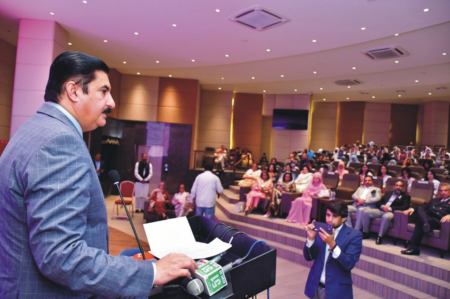 Governor Khyber Pakhtunkhwa Faisal Karim Kundi addressing as Chief Guest Breast Cancer Awareness Event at Islamabad Chamber of Commerce & Industry on Wednesday.