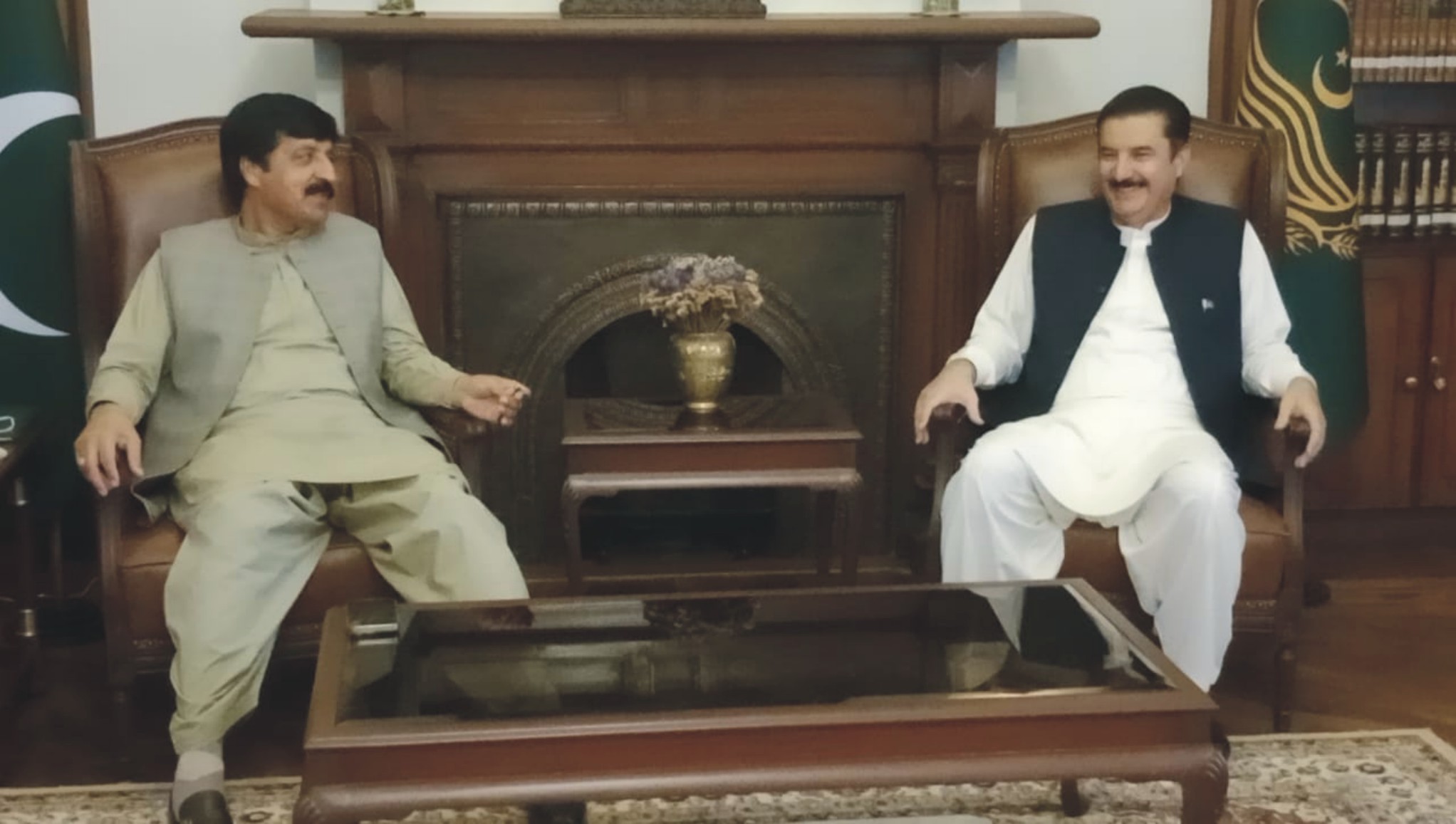 Governor Khyber Pakhtunkhwa, Faisal Karim Kundi and Governor Punjab Sardar Saleem Haider met on Friday at Governor House Lahore and discussed matters of mutual interest.