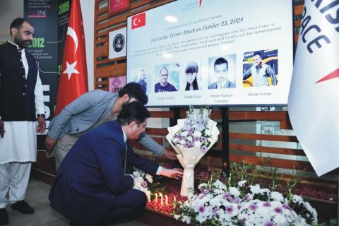 Governor Khyber Pakhtunkhwa Faisal Karim Kundi visits Turkish Aerospace Company’s Pakistan office located at the NUST to offer condolences and express solidarity with the Turkish people in the wale of the recent attack on Ankara’s Aerospace site.