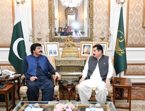 Kundi meets with Governor Punjab Sardar Saleem Haider Khan at Governor House Punjab, Lahore