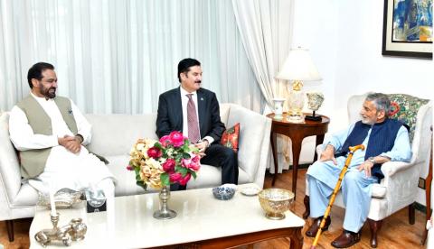 Kundi met senior ANP leader Haji Ghulam Ahmad Bilour to discuss the country's political situation, public issues,