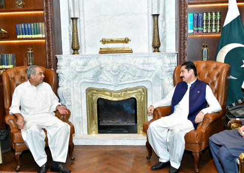 Governor Khyber Pakhtunkhwa Faisal Karim Kundi, Federal Interior Minister discuss security, political situation